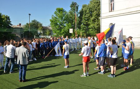 Romania 26 May Craiova Drobeta Turnu Severin The Sri Chinmoy Oneness Home Peace Run